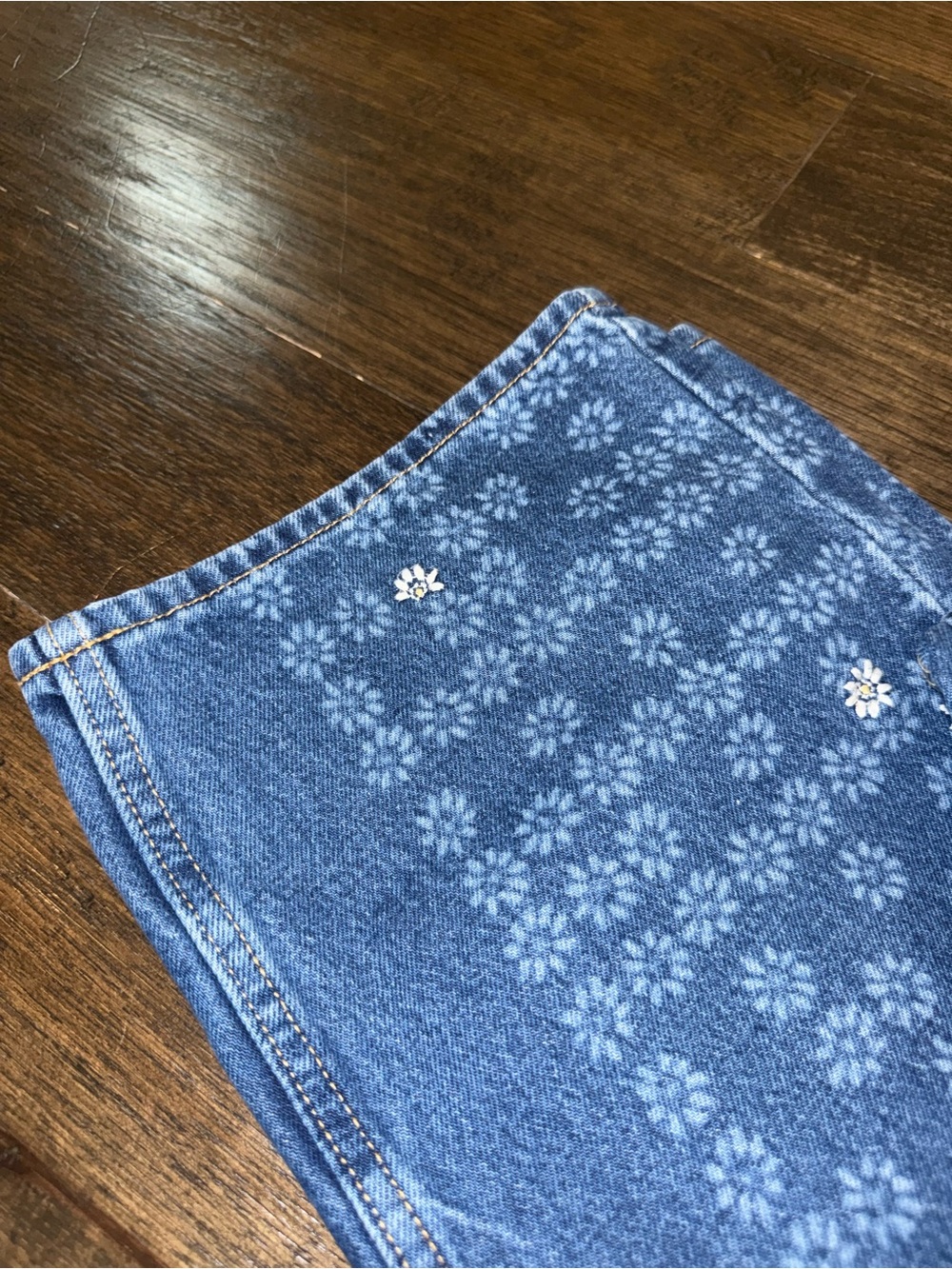 Universal Thread Blue Patterned Straight-Leg Jeans - Picture 10 of 12